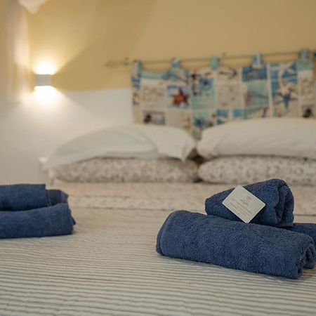 Il Faro 17 Bed & Breakfast Taranto Bagian luar foto