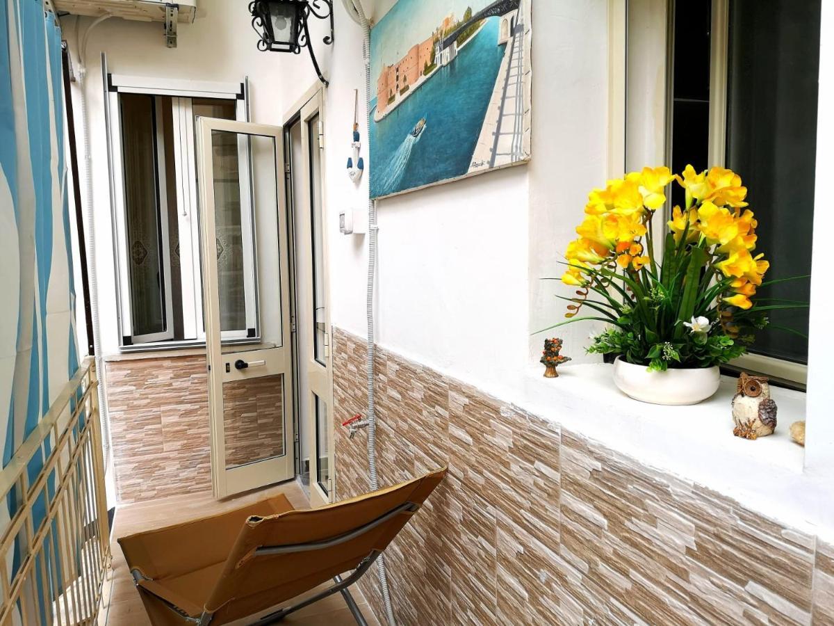 Il Faro 17 Bed & Breakfast Taranto Bagian luar foto