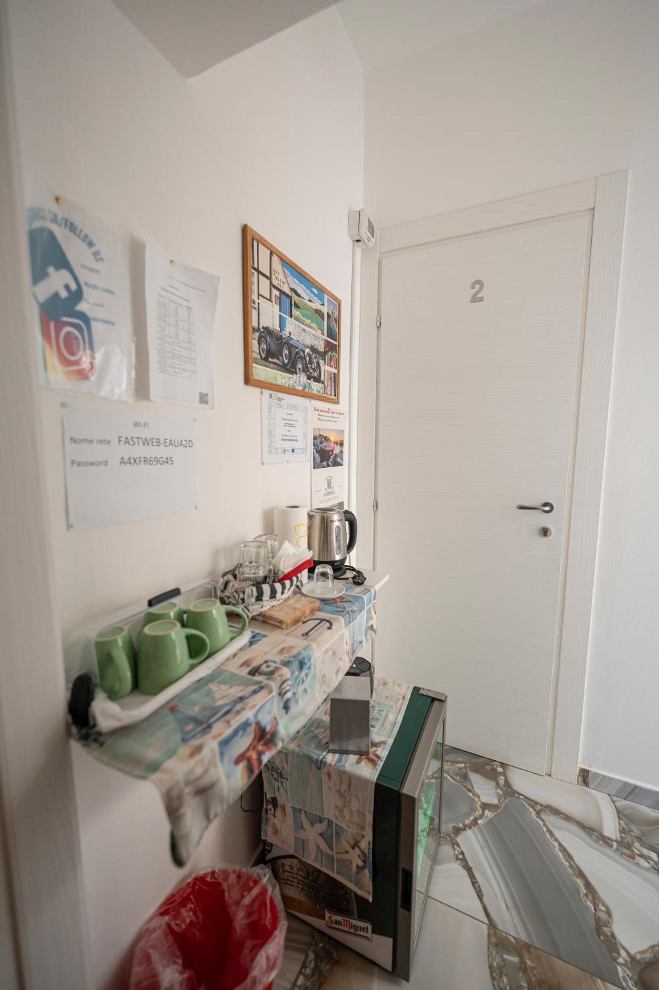 Il Faro 17 Bed & Breakfast Taranto Bagian luar foto