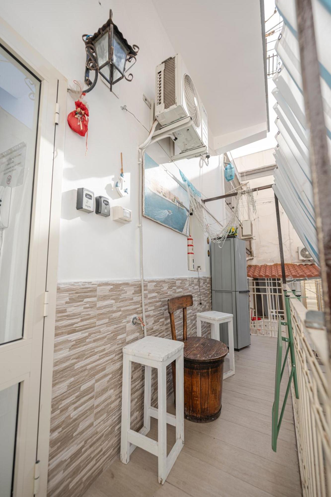 Il Faro 17 Bed & Breakfast Taranto Bagian luar foto