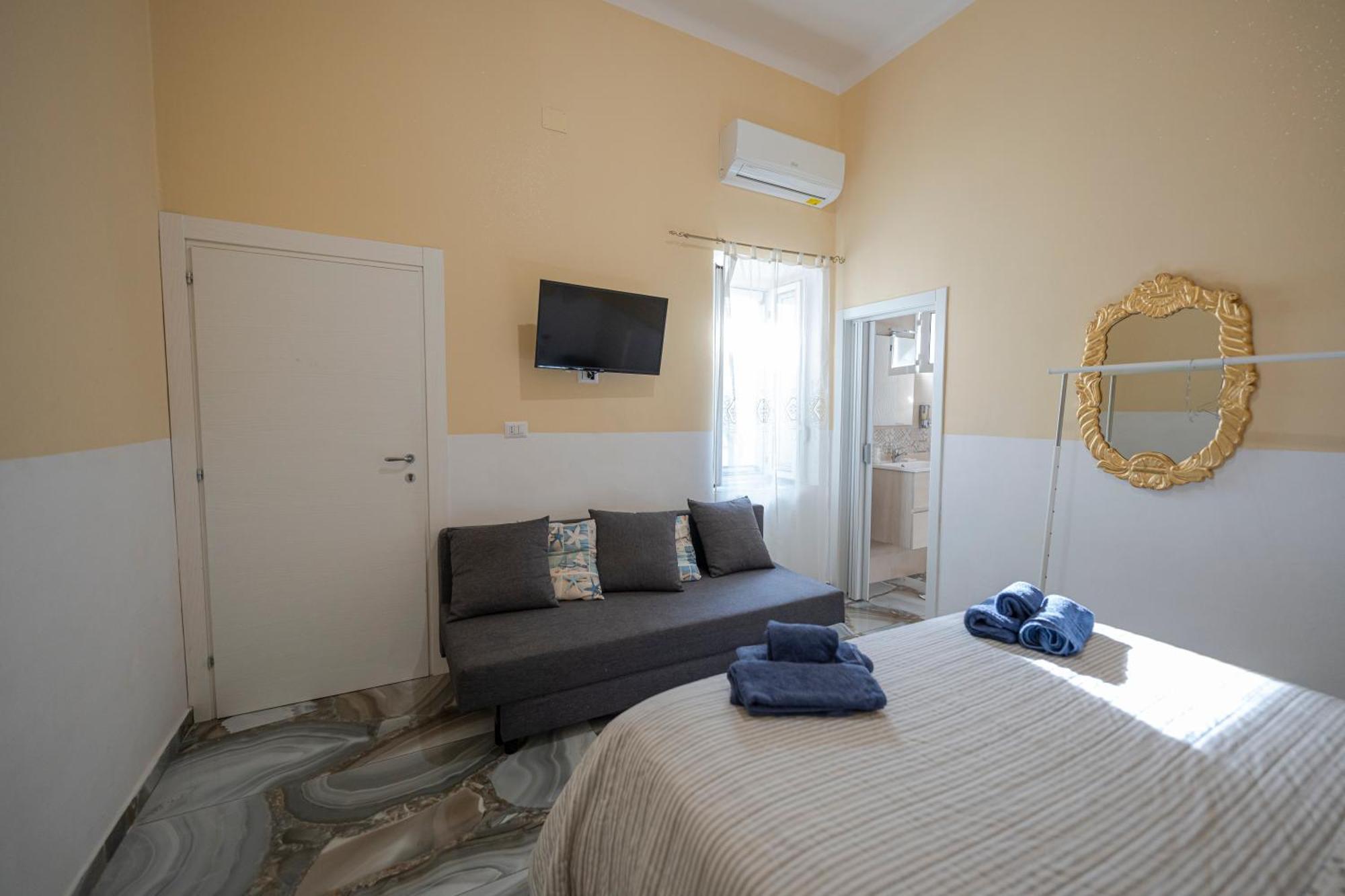 Il Faro 17 Bed & Breakfast Taranto Bagian luar foto